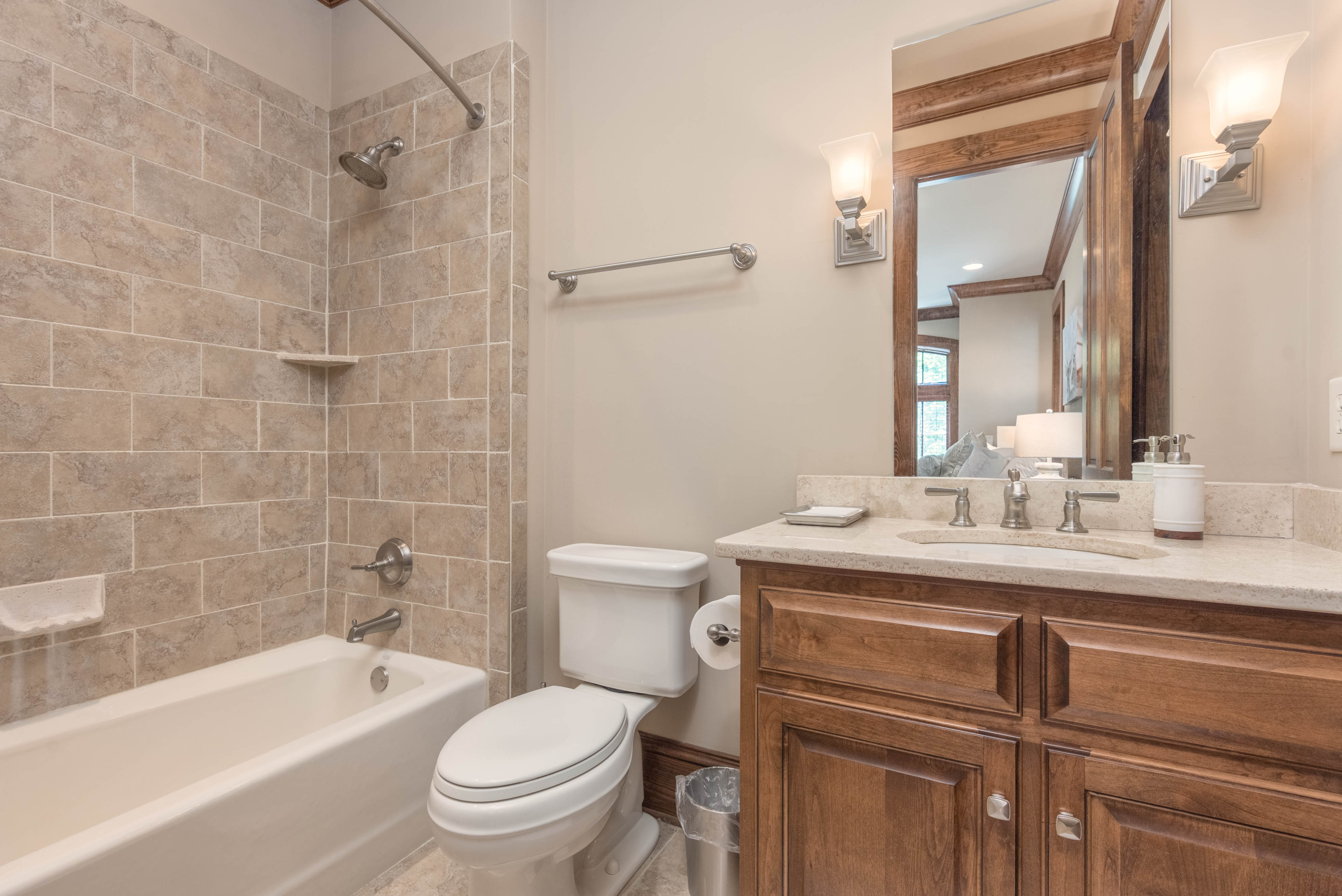 1040 Woodmont Ct. image 34